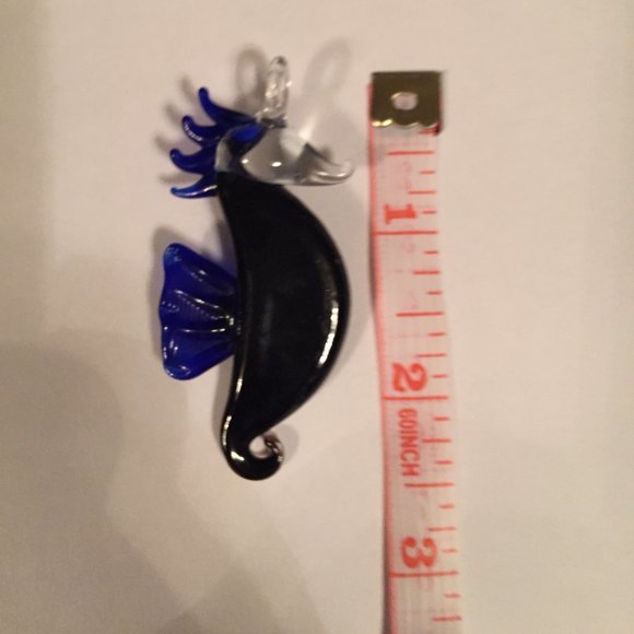 Unique Shimmery Glass Seahorse Pendant - Picture 4 of 4